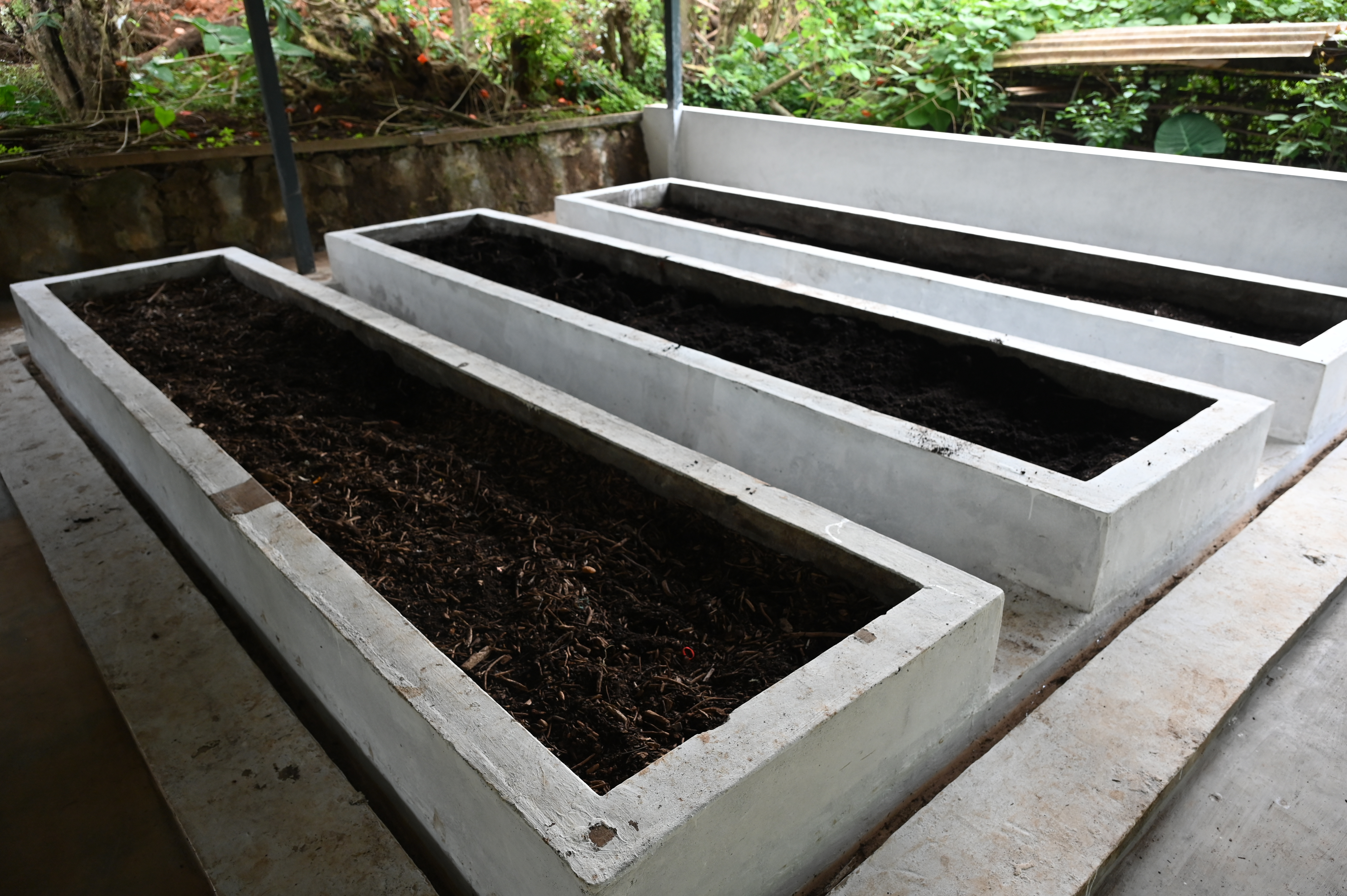 Vermicompost unit